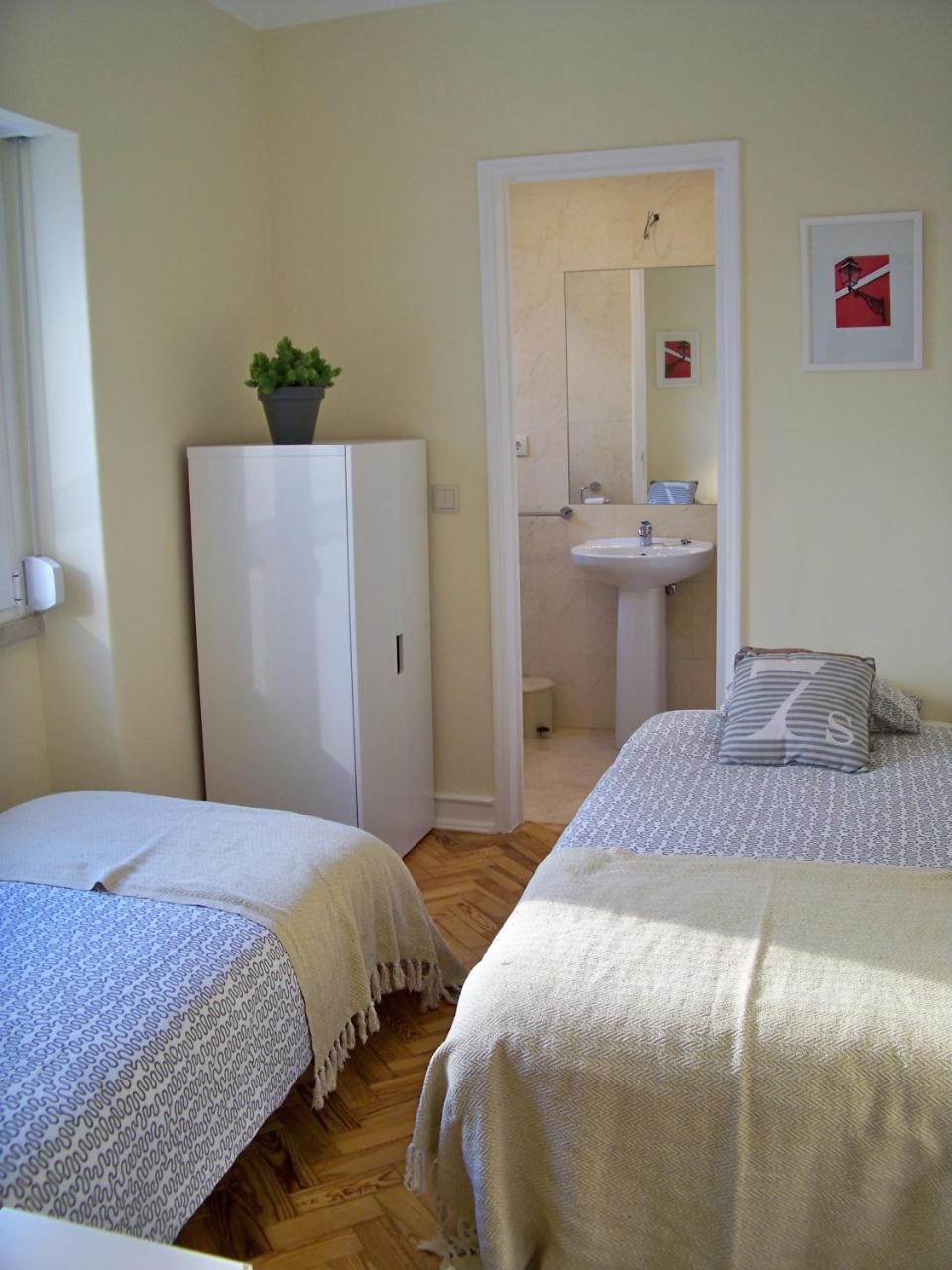 Almirante 1 Four Bedrooms ลิสบอน ภายนอก รูปภาพ